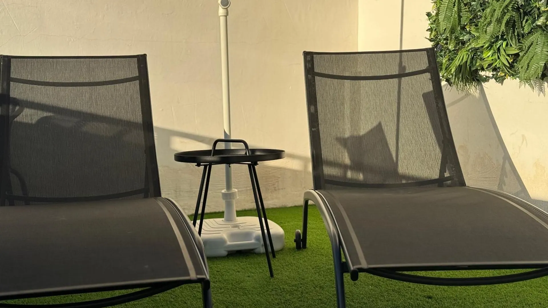 Townhouse Marbella ,Cabopino Beach بيت للعطل